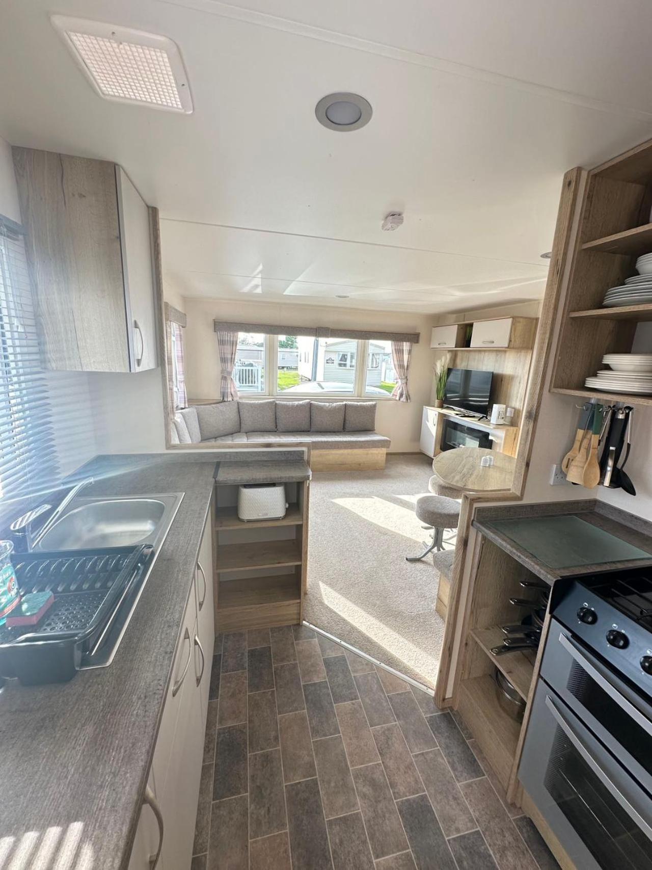 Kingfisher 1004 Keyshare Lets 8 Berth *