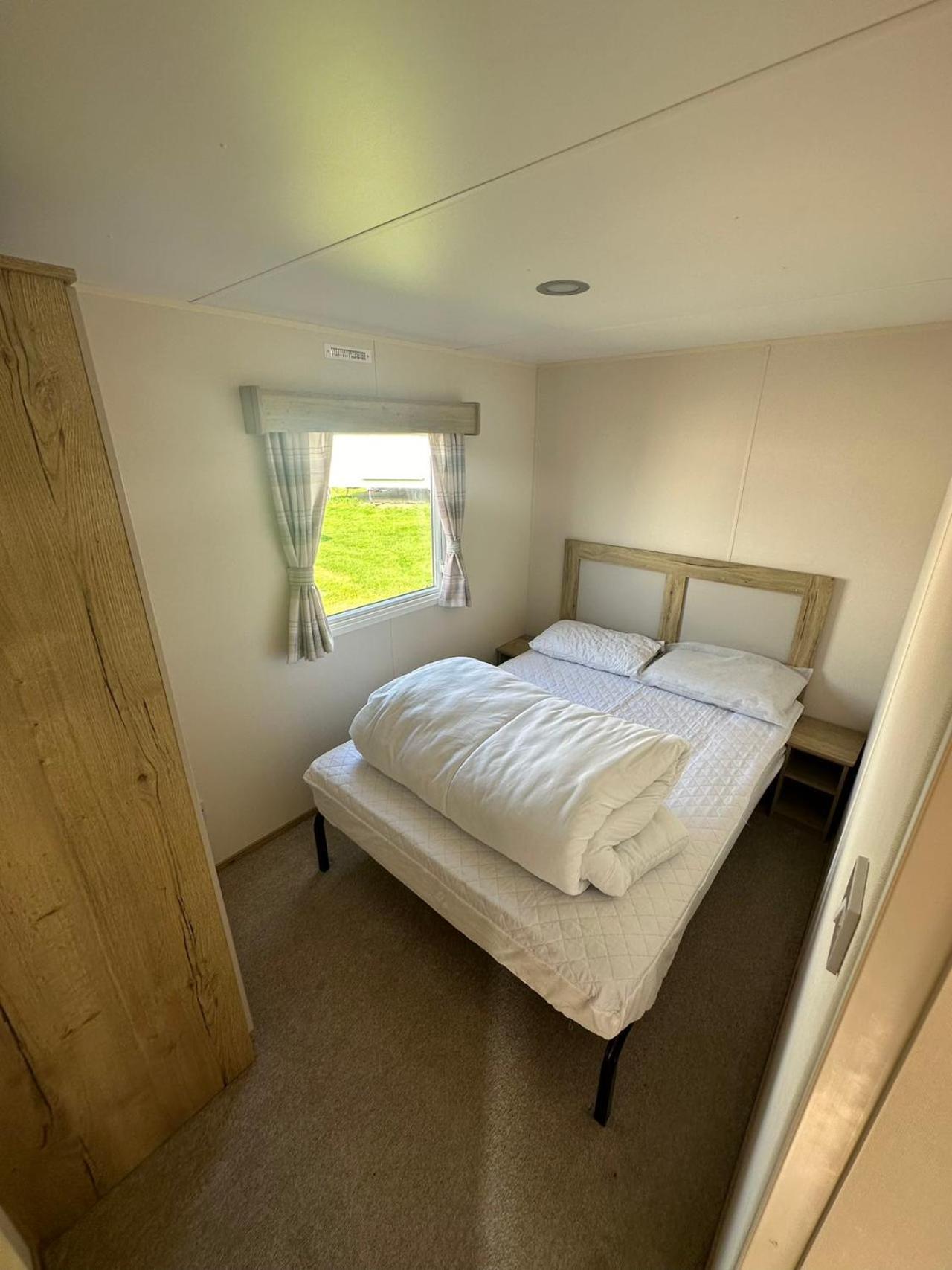 Kingfisher 1004 Keyshare Lets 8 Berth *