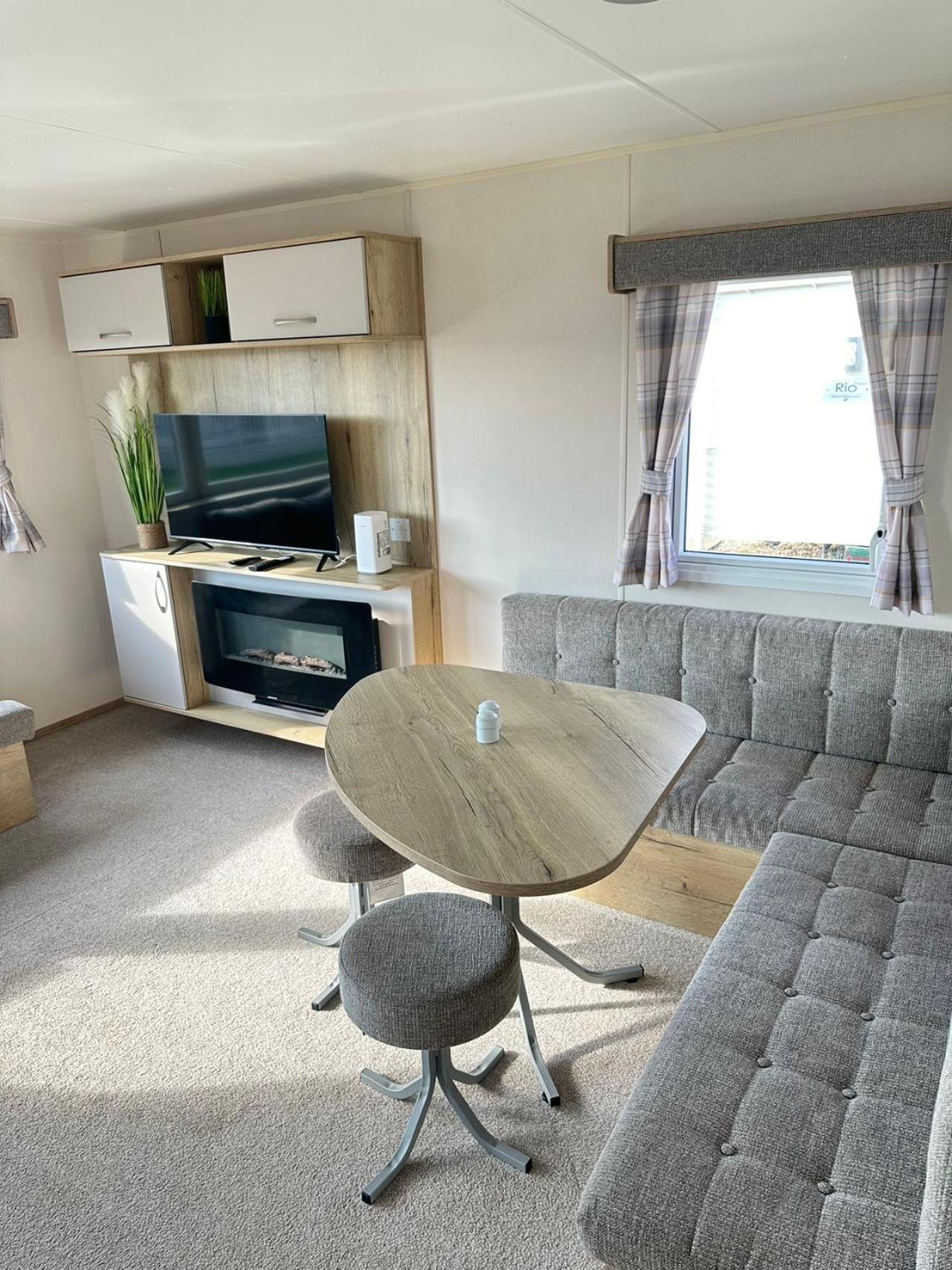 Kingfisher 1004 Keyshare Lets 8 Berth * Ingoldmells